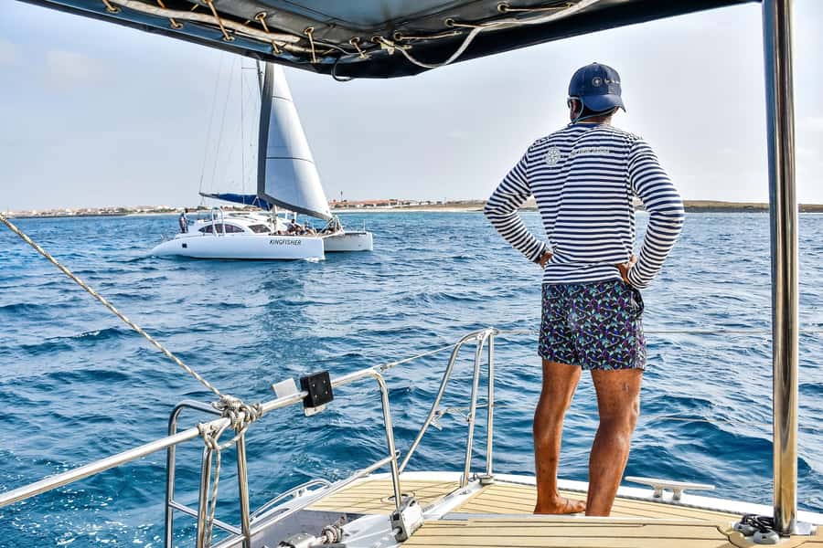 3-hour Catamaran Adventure on the waters of Sal Island - Crew, Snacks, and Drinks: Where This Trip Gets Its Reputation