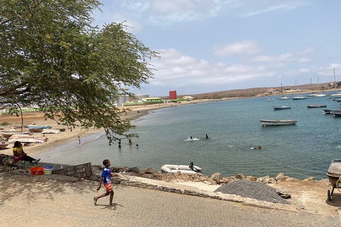 Abraço Salgadinho - Sal Island Tour - Stop 4, Palmeira: Fishing Area, Shellfish, and the Island Port