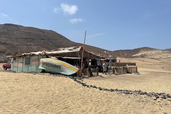 Beaches, Villages and Monte Verde, São Vicente Excludes City - São Pedro and Salamansa: fishing villages with day-to-day energy