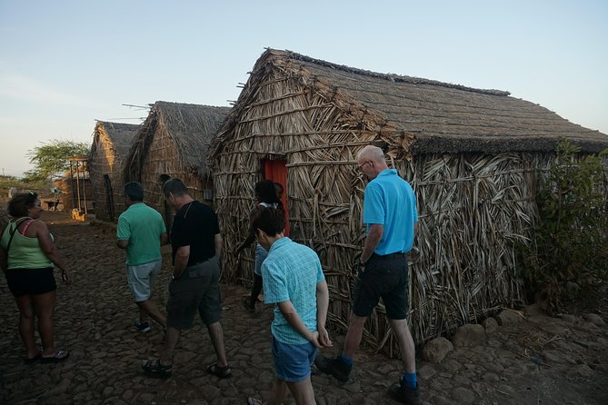 Best of Santiago Island: Cidade Velha, Workshop & Tarrafal Beach Tour - Pelourinho (former slave market) and Rue Banana: uncomfortable facts, but real context