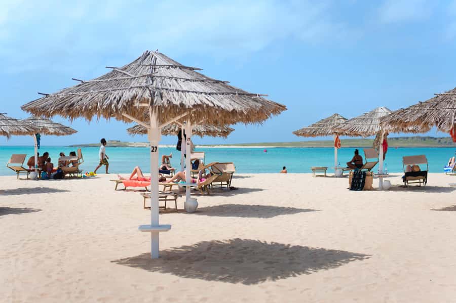 Boa Vista: Beautiful Beaches, Turtles & Djeu Island Snorkel - Lunch at the beach bar: fueling up without paying a fortune