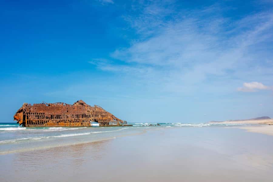 Boa Vista Full Day 4x4 Island Tour with Beachfront Lunch - Guide and vehicle: why the experience depends on details