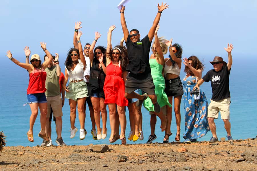 Boa Vista Jeep Expedition: Santa Monica & Desert (4-Hour) - Praia de Chaves: dunes, photos, and a pottery-and-ceramics detail