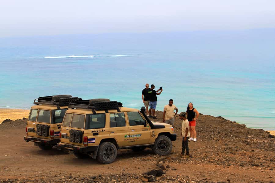 Boa Vista Jeep Expedition: Shipwreck & Viana Desert (4-Hour) - Bofareira Bay and Espingueira: the calmer side of the north