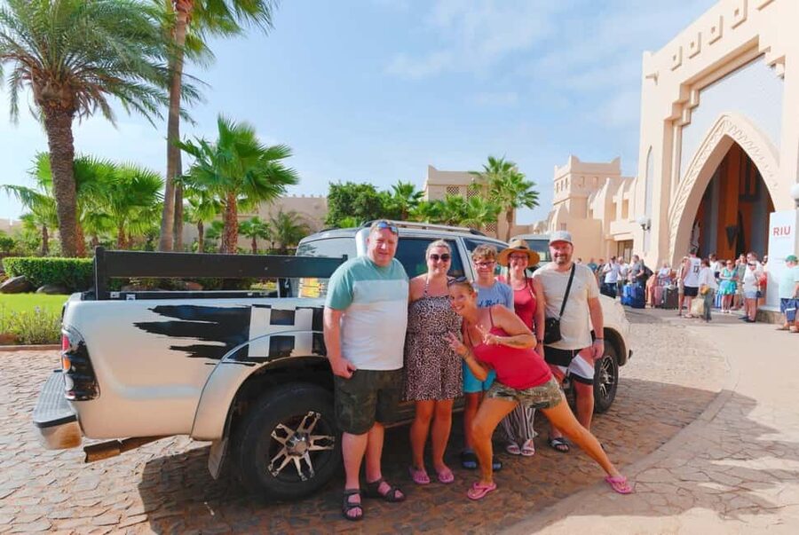 Boa Vista: Snorkeling at Gatas Bay & North East Tour - Hotel pickup, the truck ride, and how timing really works