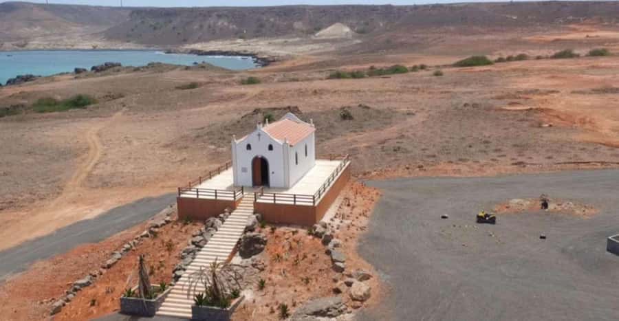 Boavista: 4h Shipwreck, Desert, Fatima Chapel & Pottery Tour - Pickup, timing, and who this tour fits best