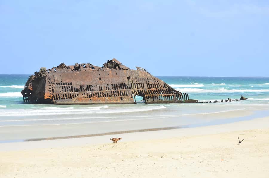 Boavista: Rabil, Shipwreck, City, Snacks & Drinks - 4x4 Tour - Sodade Restaurant Snacks and Drinks: The Taste Stop That Makes It Feel Local