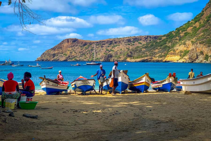 From Port of Praia: Island Tour for Cruise Ship passengers - From Porto da Praia to Santiago in a 10-Person Bubble
