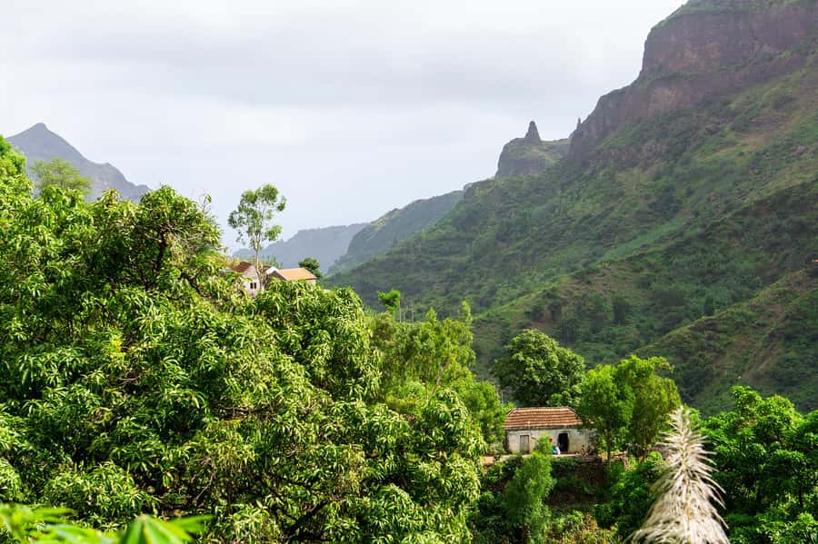 From Tarrafal: Serra to Principal Hike & Lunch with locals - Serra Malagueta to Principal, what the day really feels like