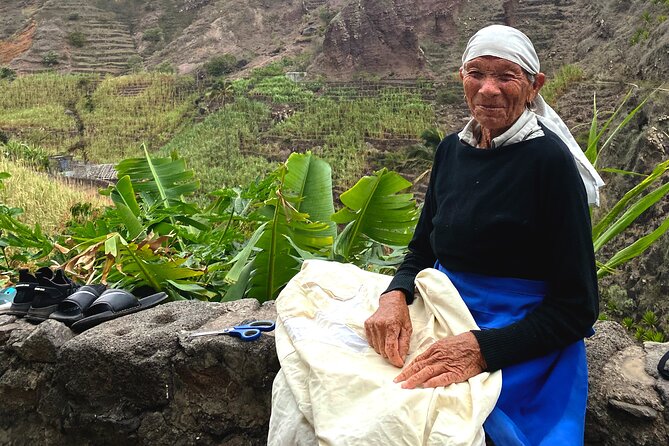 Full-Day Island Tour in Santo Antão with Lunch Included - Delgadinho ridge: panoramic views that hit hard on photos