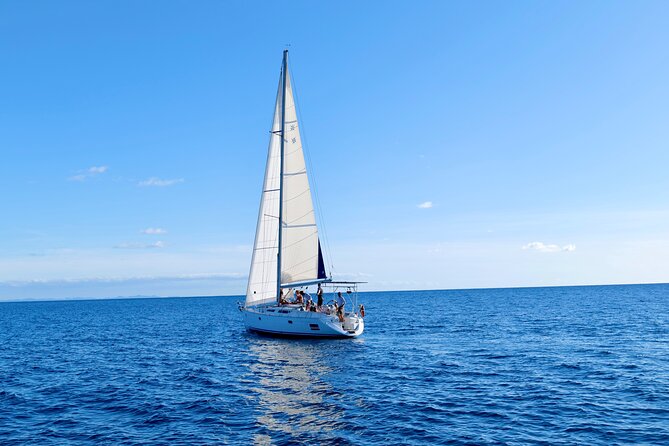 Full day Sailing yacht - Beautiful day on the Atlantic Ocean - Key highlights you’ll feel on the water