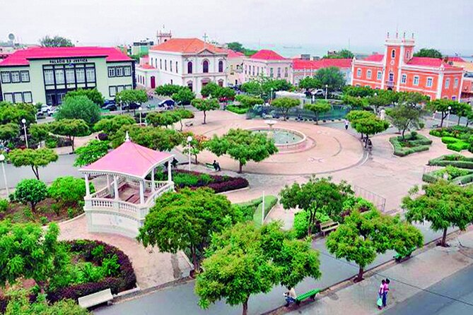 Guided city Tour Praia, Highlights tour - Quartel Jaime Mota: A Barracks Built Against Pirate Attacks