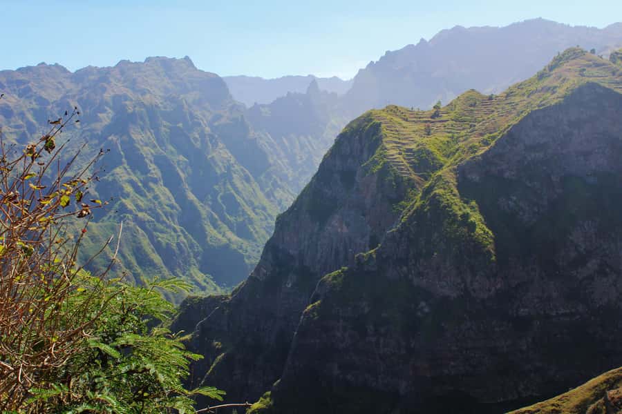 Hike from the Cova Volcano Crater to Ribeira Paúl - Getting picked up and meeting your guide before the hike