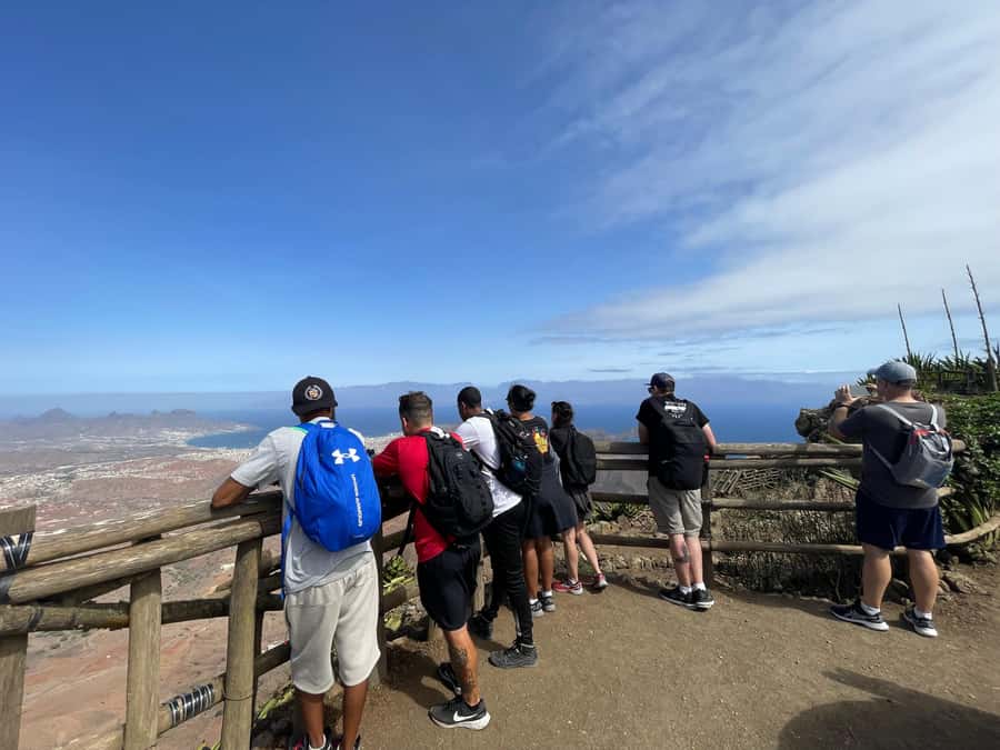Hike Monte Verde - Summit tea house stop, plus the cloud-capture story