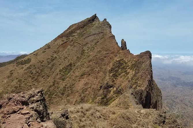Hiking Pico de Antónia - Summit Adventure & Scenic Views - Getting the day moving with pickup and an 8:00 start