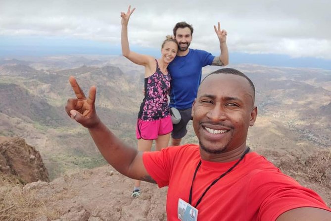 Hiking Pico de Antónia - Summit Adventure & Scenic Views - Value for money: what $120.15 buys you here