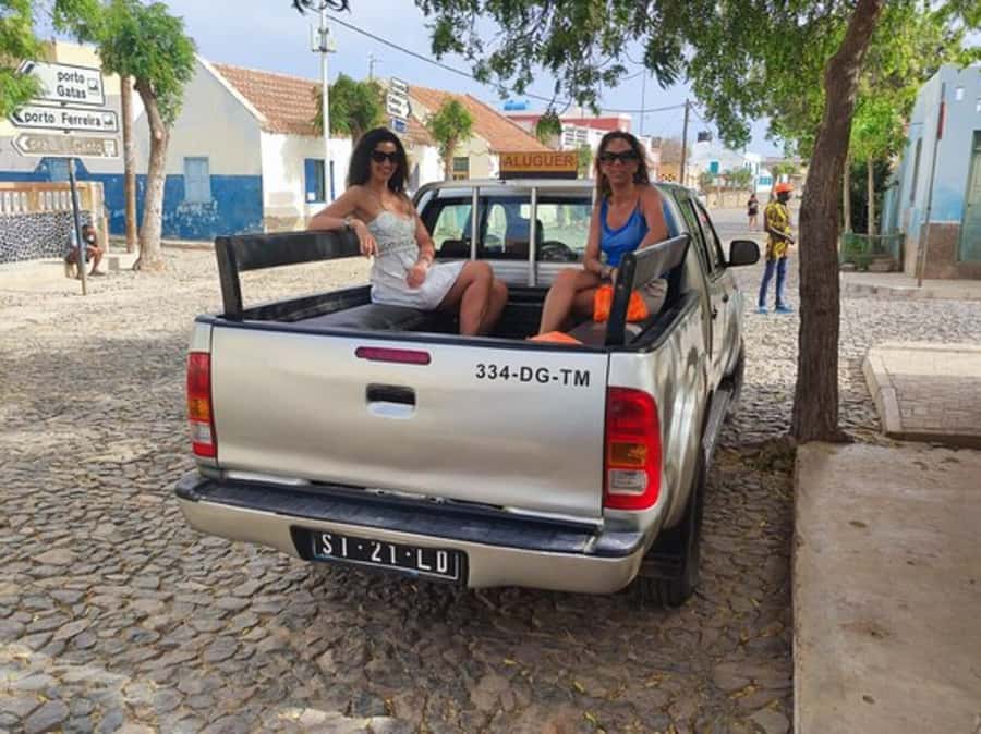 Island tour & cattle & Taste local flavors - Key things to know before you book