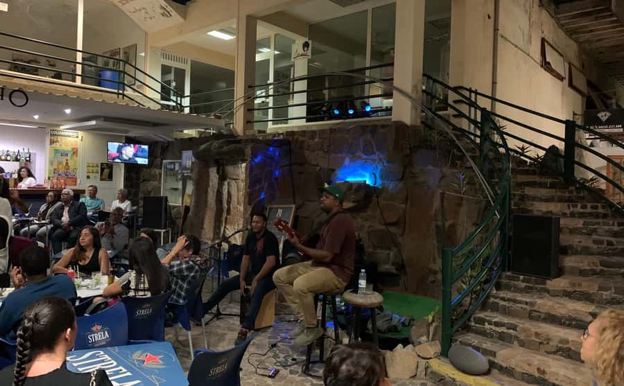 Mindelo Cultural: city tour "Mindelo by Night" - The first music stop, plus the traditional drink pause