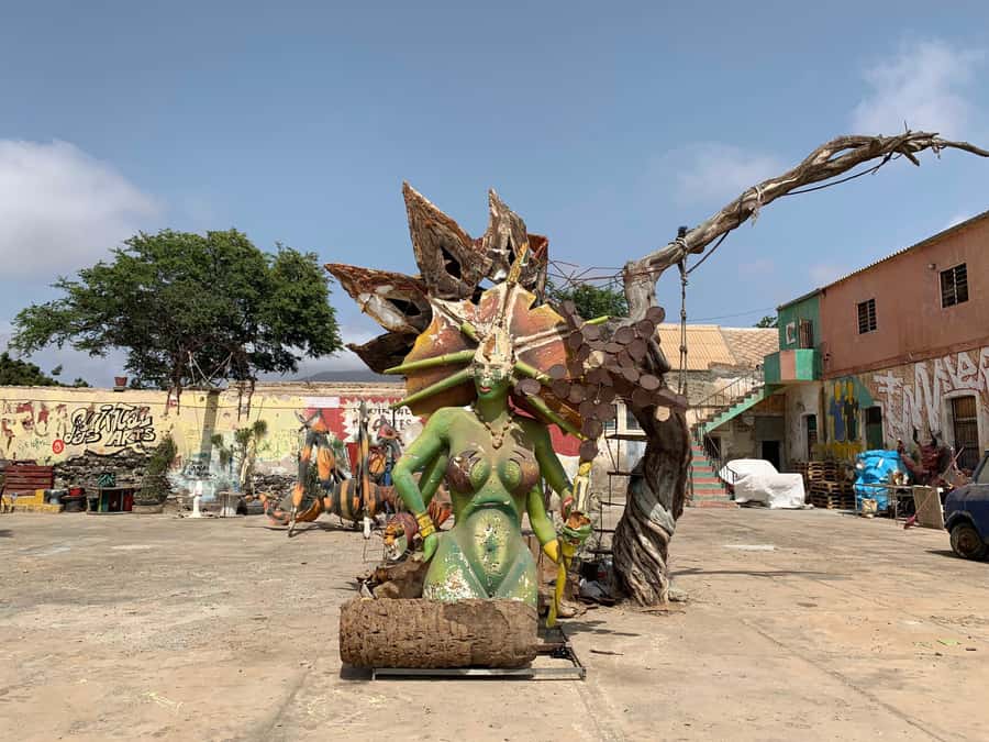 Mindelo Cultural: city tour with live music and dance class - Who this tour is best for