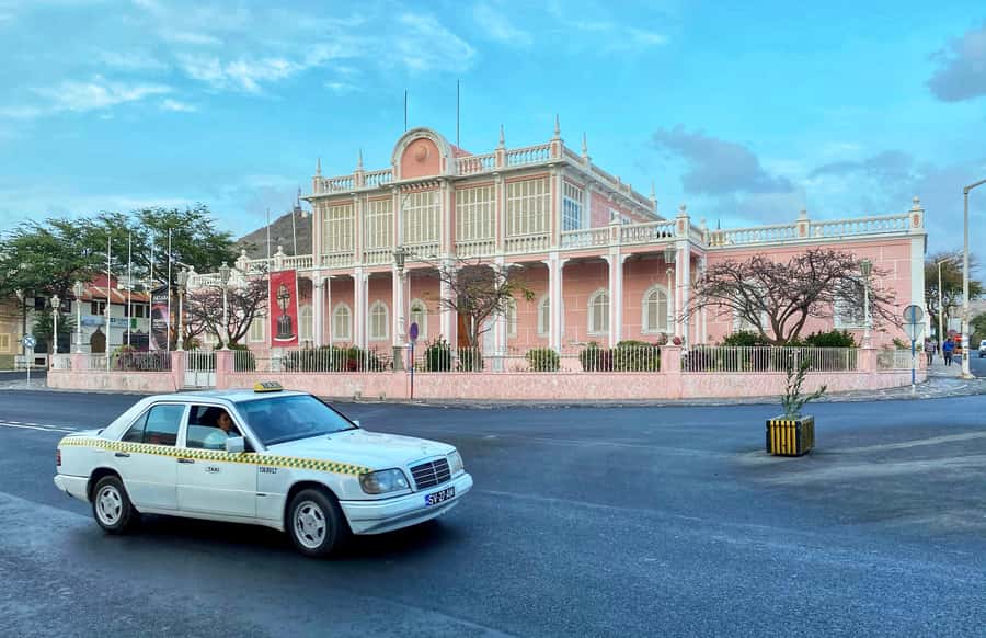 Mindelo: Private Walking Tour with Local Food Tasting - Praca Estrela and the Pink People’s Palace: Landmarks With a Personality