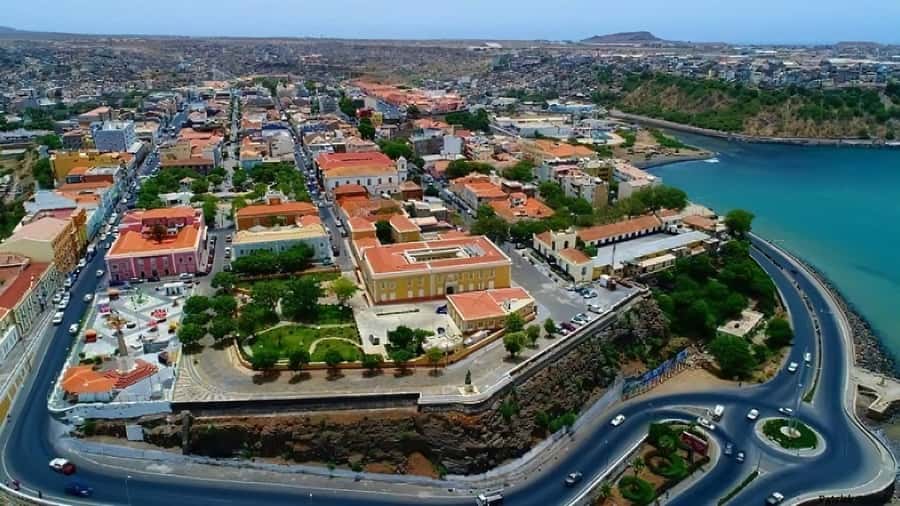 Praia & Cidade Velha: Guided City Tour - Praia and Cidade Velha in 4 hours, the smart way to see two Santiago moods
