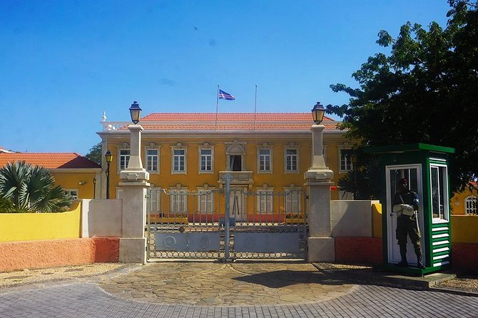 Praia: Guided Historic Walking Tour & Lunch with Locals - Practical tips so your day goes smoothly