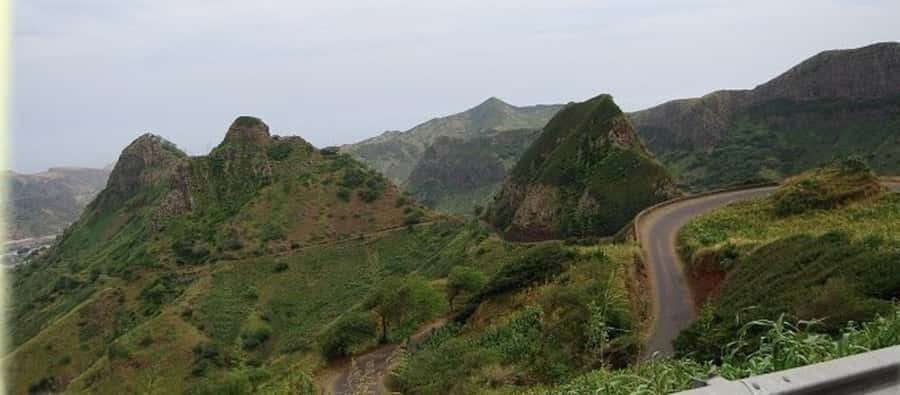 Private Hike through mountains and distant rural villages - The end in Longueira: rural life that still feels remote