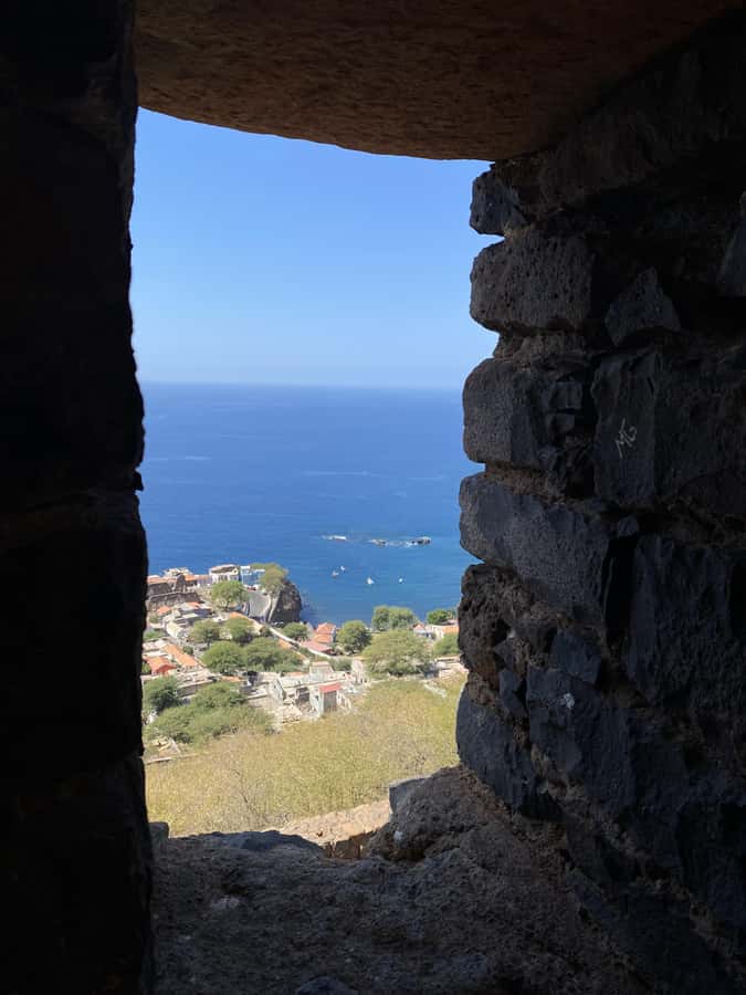Private Tour Cidade Velha/Discover OLD CITY - Language Options and Timing Tips for a Smooth Visit