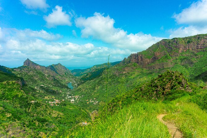 Private Tour in Praia, Cape Verde - From the Fishing Village to Aguas Belas Caves by Boat