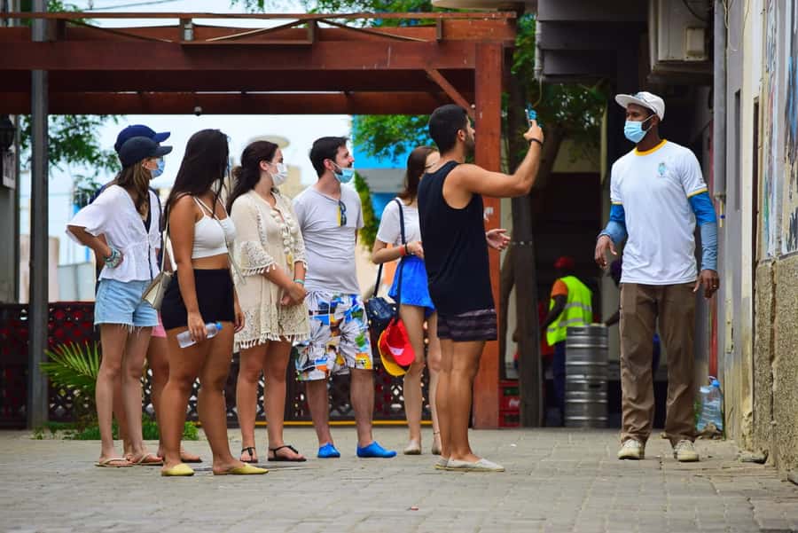 Sal: Espargos City Tour, Local Life, and Cape Verde Tapas - Suburbs and morabeza: seeing the relaxed pace of everyday life