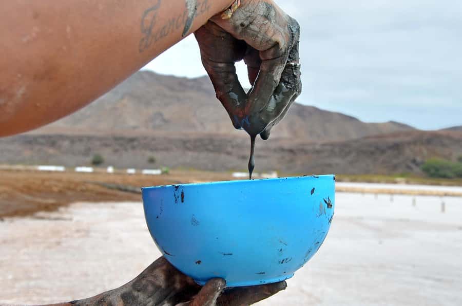 Sal Island: Pedra de Lume, Wellness and Relax Experience - Thalassoscrub with sea salt: your first step toward smoother skin