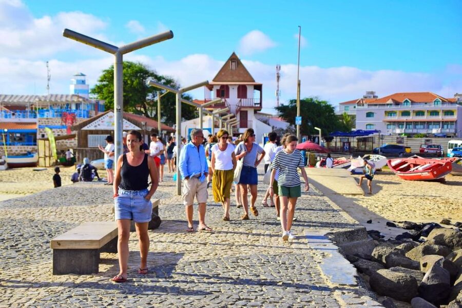 Sal island: Santa Maria city tour, street art and tapas - Price and value: $147 per group up to 2, and who it makes sense for