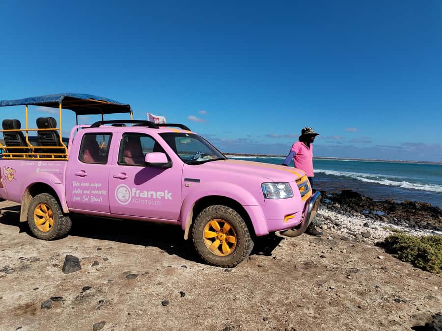 Sal: Island tour with offroad touch and creative pictures - A Pink Ford Ranger Tour That Turns Sal Into Photo Time