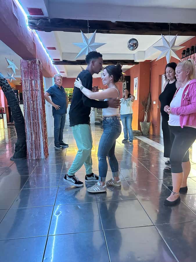 Sal: Kizomba Group Class - Santa Maria, Cape Verde - Drinks and the evening vibe at the bar