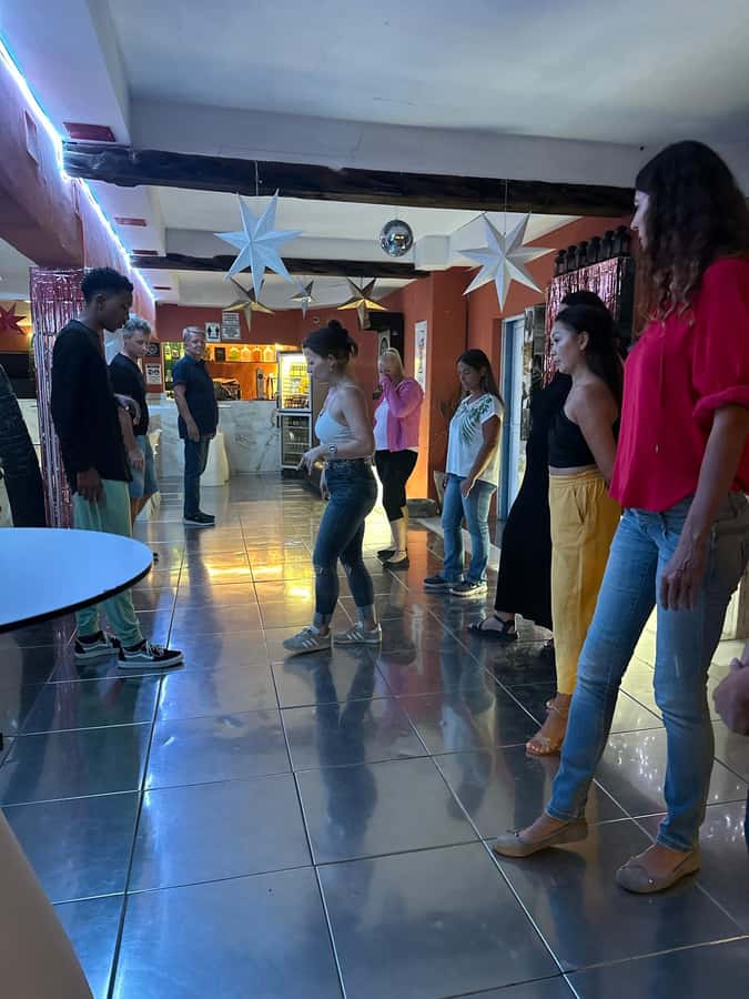 Sal: Kizomba Group Class - Santa Maria, Cape Verde - Finding Chill Out bar and settling in (before your first step)
