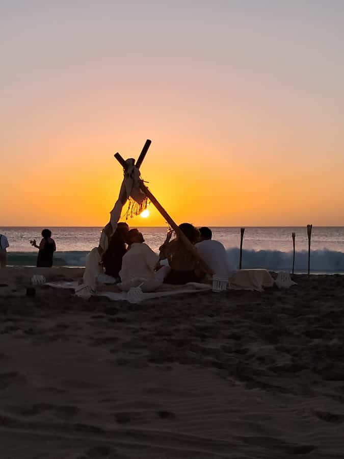 Sal: Romantic Sunset Escape with Wine and Roundtrip Transfer - A romantic Sal sunset that starts with being picked up