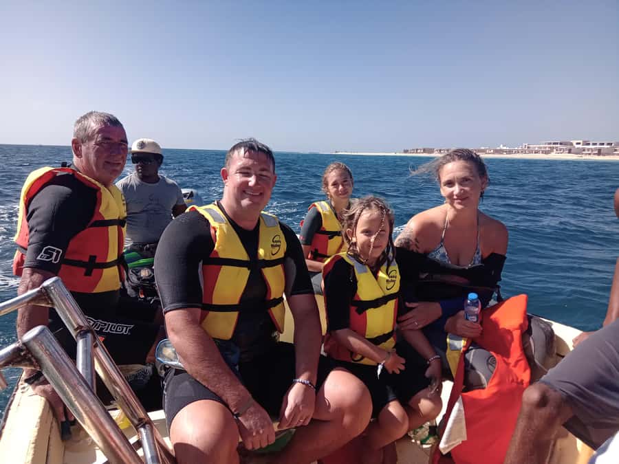 Santa Maria: Snorkeling Boat Tour - Guaranteed turtles, and why the guides matter as much as the site