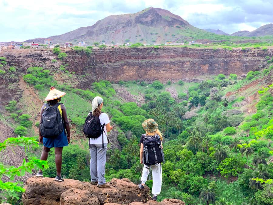 Santiago: Calabaceira Valley Trek & Visit to Cidade Velha - The 3-hour Calabaceira Valley hike, simple trail, real nature