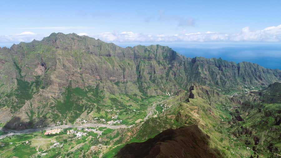 Santo Antão: Full Day Island Tour & Visit to Cova de Paúl - Lunch Stop: What You Pay For and How to Make It Count