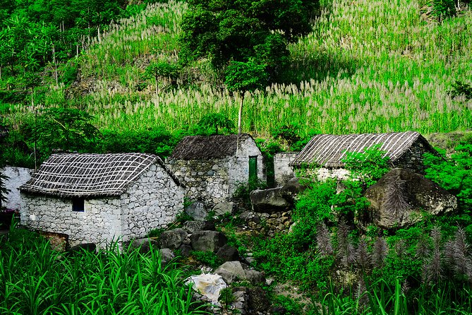 Santo Antão: Full-day Island Tour & Visit to Cova de Paúl Volcano Crater - Fontainhas and the cliff road to one of the view-world’s best villages
