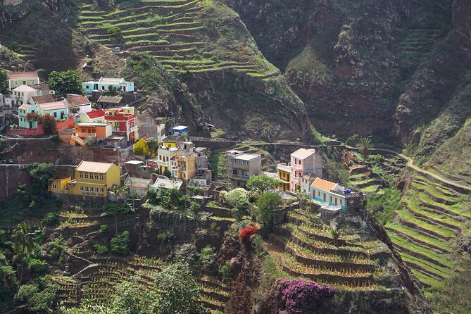 Santo Antão: Hike Ponta do Sol - Fontainhas - Cruzinha - Key highlights to know before you go