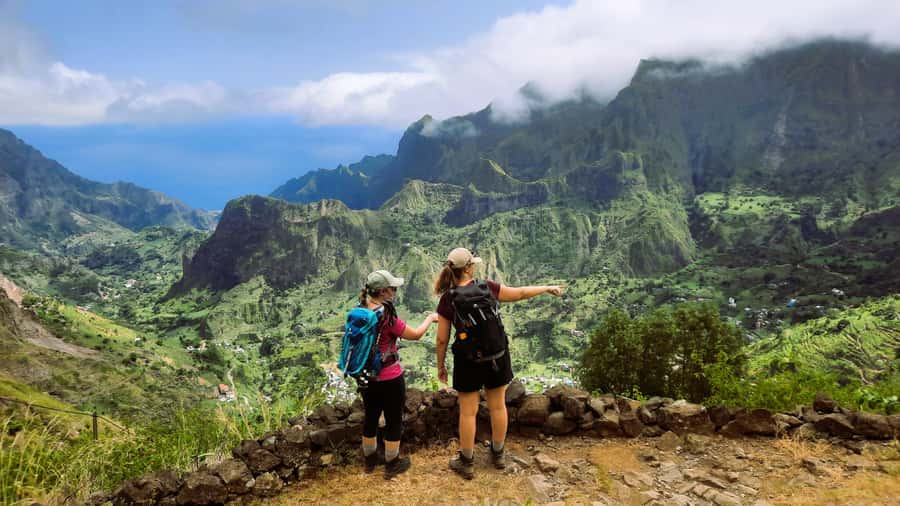 Santo Antão: Hiking Cova Volcano Crater to Ribeira Paúl - Cova Natural Park to Paúl Valley: the point of this hike