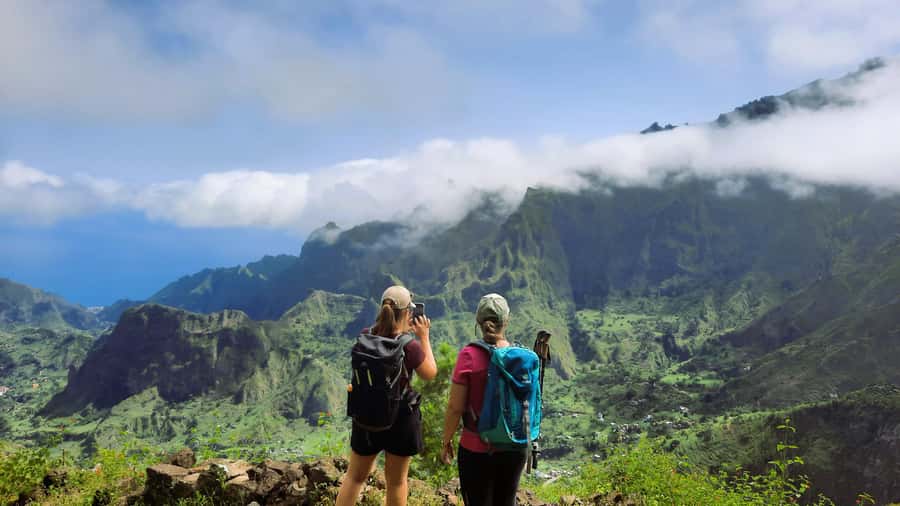 Santo Antão: Hiking Cova Volcano Crater to Ribeira Paúl - Traditional rum stop: tasting Grogue the right way