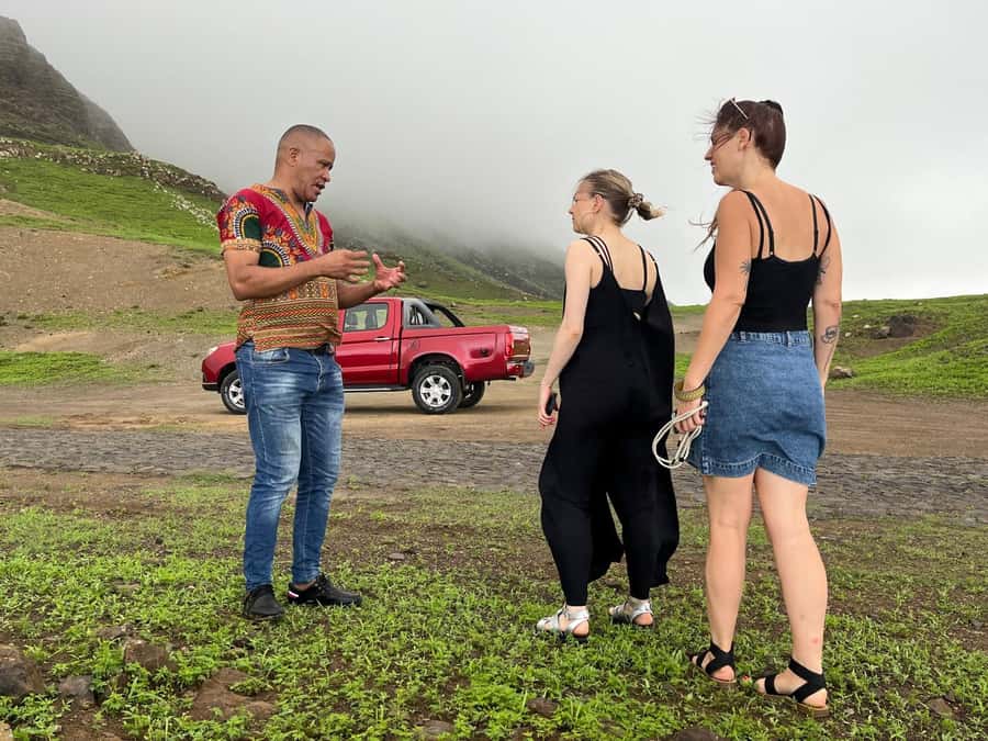 São Vicente Island: Full-Day Tour 4<em>4 – Key highlights worth planning around’ /></p>
<ul>
<li><strong>Mindelo markets and colonial streets</strong> with a guided walk and Fortin panorama time</li>
<li><strong>Calhau Valley views</strong> from the eastern side, with working farms and endemic plant country</li>
<li><strong>Baía das Gatas beach break</strong> where you can swim and take ocean photos</li>
<li><strong>Wind-blown dunes</strong> that give you that Sahara like feel</li>
<li><strong>Monte Verde Natural Park</strong> for wide island views, weather permitting</li>
<li><strong>São Pedro turtle focus</strong>, guided for about an hour</li>
</ul>
<h2>A fast 4×4 overview of São Vicente from Mindelo</h2>
<p><img width="900" height="819" decoding="async" src=