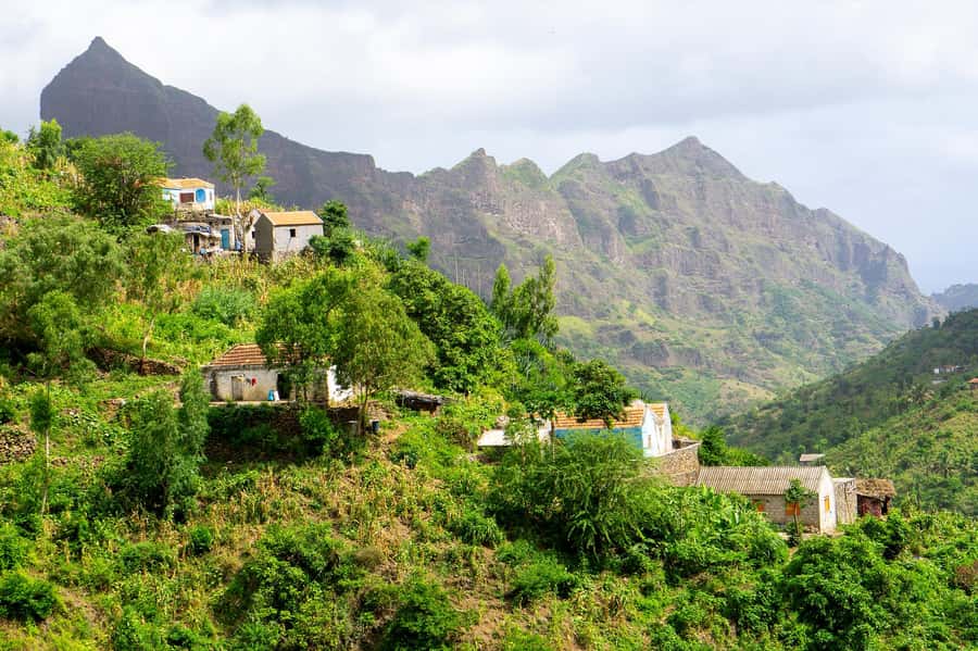 Serra Malagueta: Principal Valley Hike & Lunch with Locals - Getting picked up in Praia, then riding the east coast to the trail