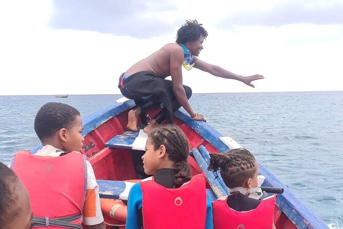 Spectacular experience with sea turtles - From Porto Grande to São Pedro Beach: How the 1-Hour Flow Works