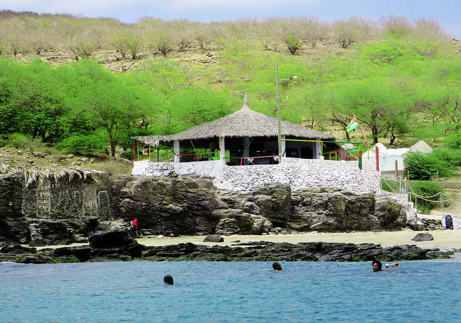 Tarrafal Bay Boat Trip and Beach Day - The 40-minute lighthouse boat run to Ponta Preta and Mount Graciosa