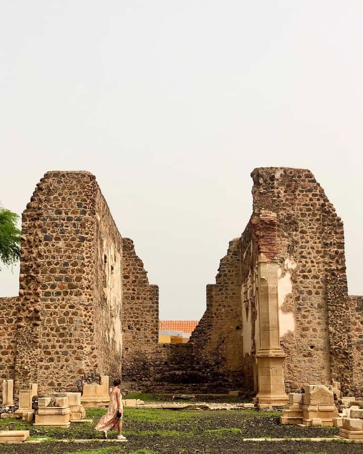 The origen of Capeverdean People - Historical monuments: what they can teach you, and what they cannot
